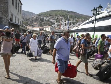 Ύδρα: Εικόνες ντροπής σε έναν από τους κορυφαίους τουριστικούς προορισμούς της χώρας (φώτο)